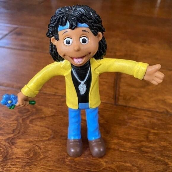 Other - THE PUZZLE PLACE Skye Nakaiye Vinyl Figure